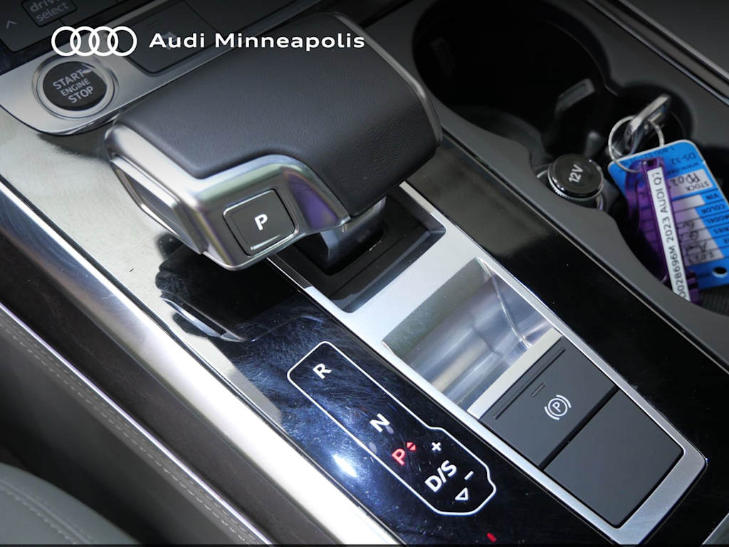 Thumbnail: 2023 Audi Q7 - 8