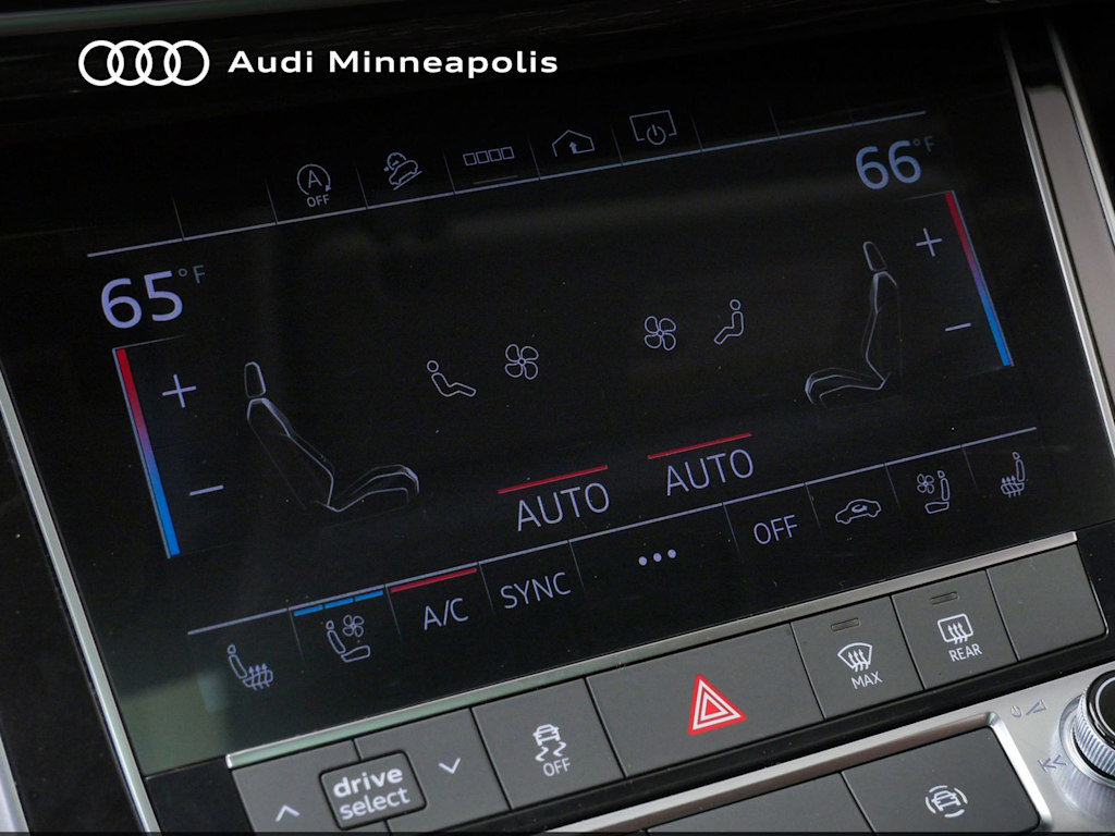 Thumbnail: 2024 Audi Q7 - 24