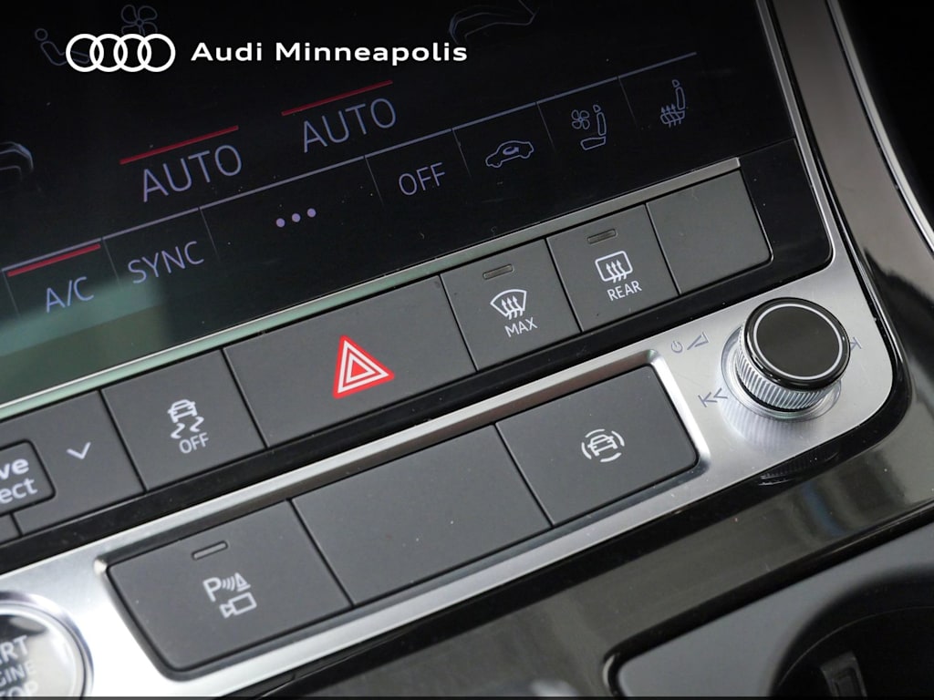 Thumbnail: 2024 Audi Q7 - 26