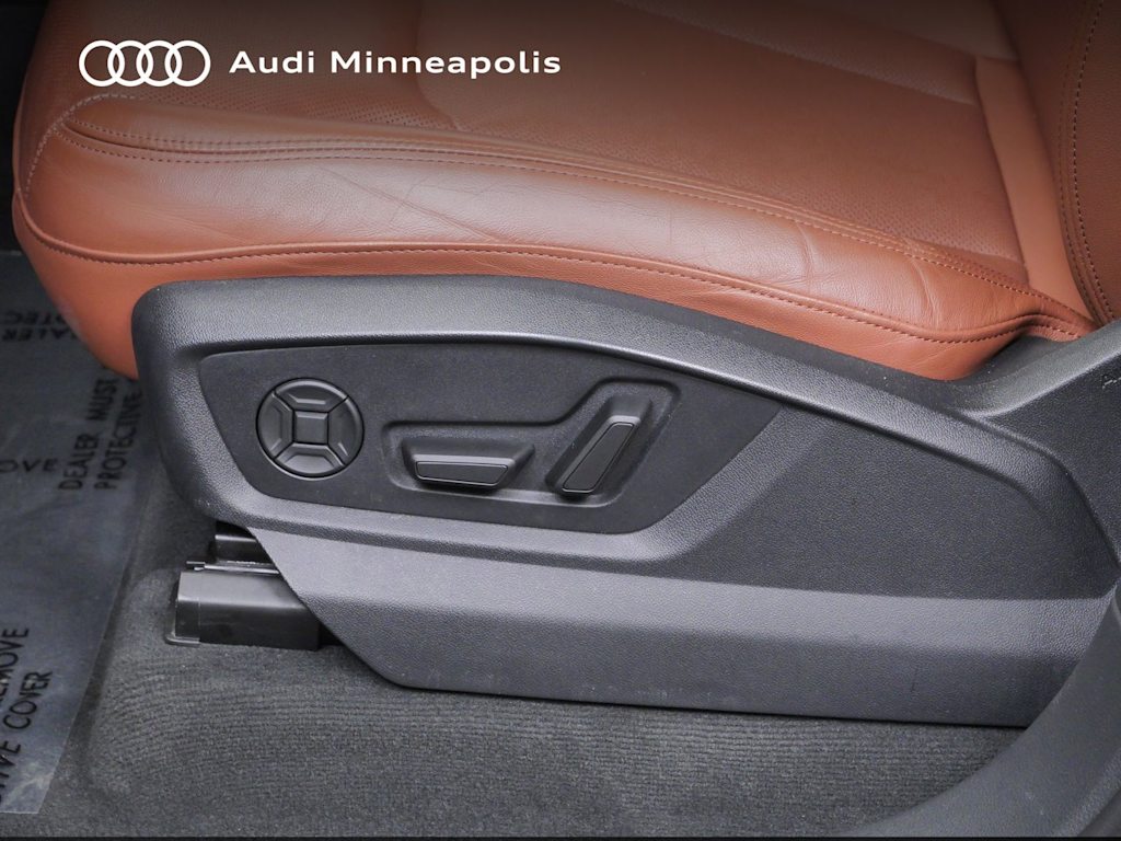 Thumbnail: 2024 Audi Q7 - 16