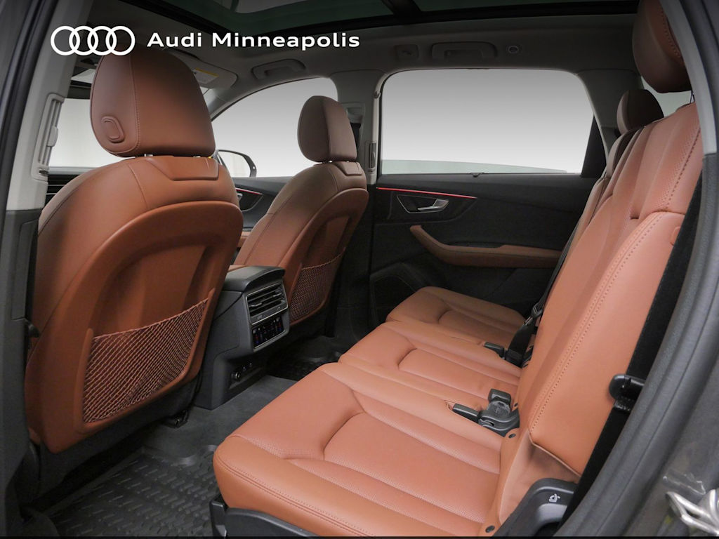 Thumbnail: 2024 Audi Q7 - 9