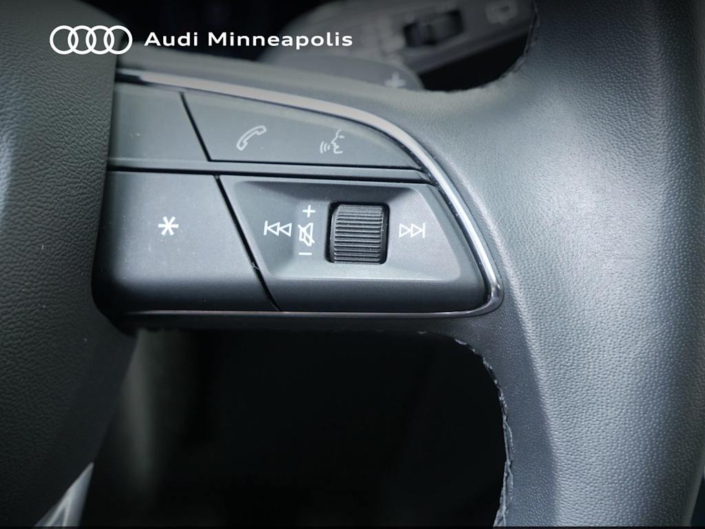 Thumbnail: 2023 Audi Q7 - 24