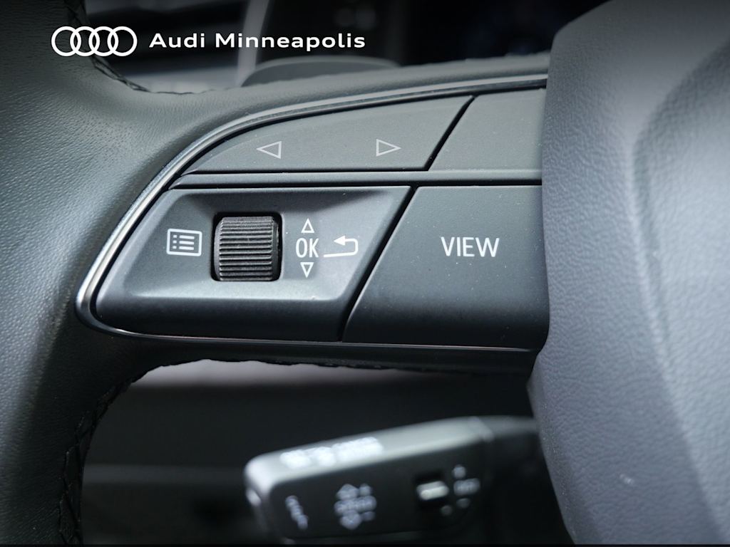 Thumbnail: 2023 Audi Q7 - 22