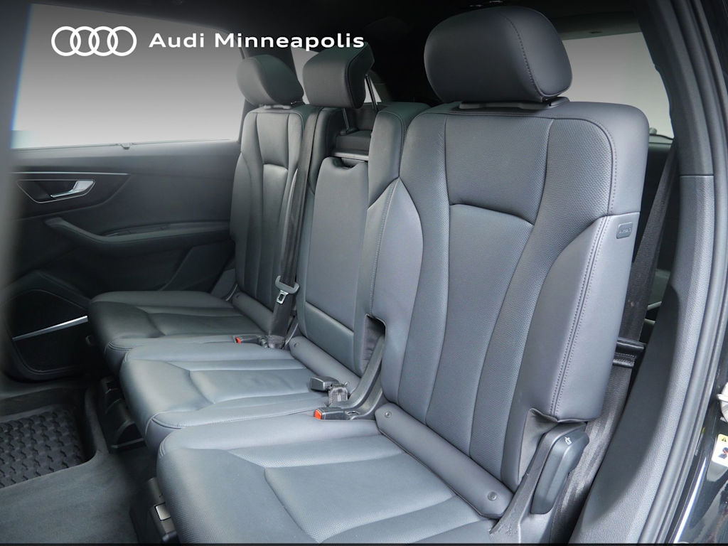 Thumbnail: 2023 Audi Q7 - 9