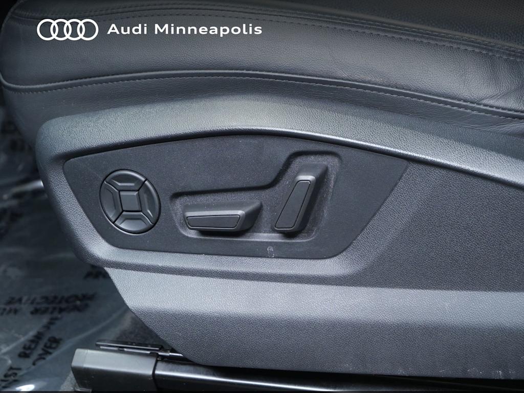 Thumbnail: 2023 Audi Q7 - 18