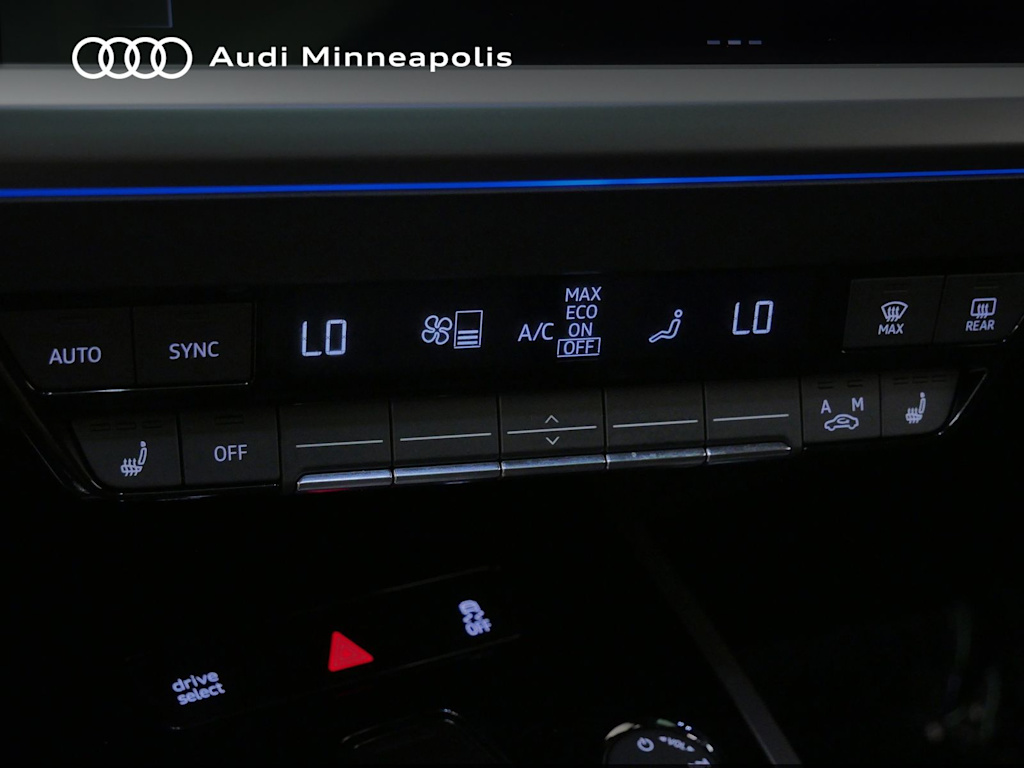 Thumbnail: 2023 Audi Q4 e-tron - 24