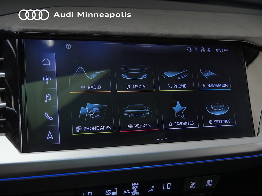 Thumbnail: 2023 Audi Q4 e-tron - 8