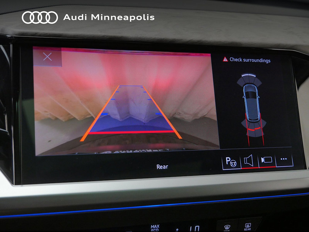 Thumbnail: 2023 Audi Q4 e-tron - 27