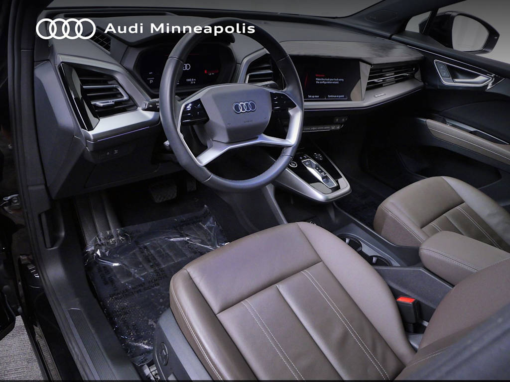 Thumbnail: 2023 Audi Q4 e-tron - 2