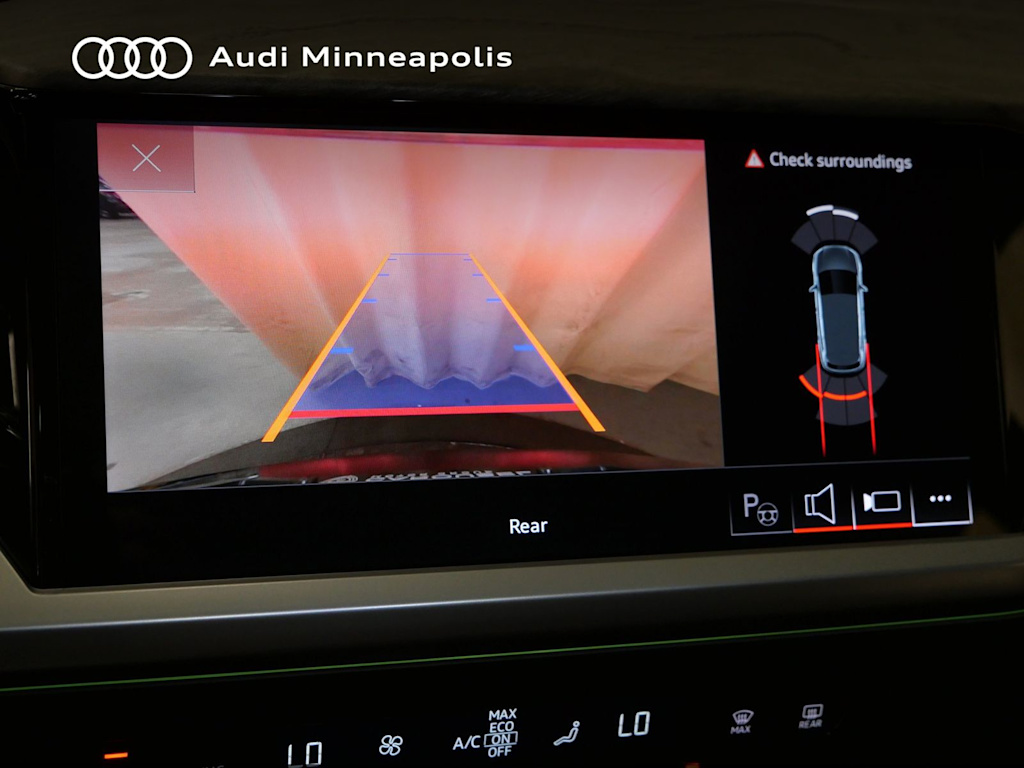 Thumbnail: 2023 Audi Q4 e-tron - 8