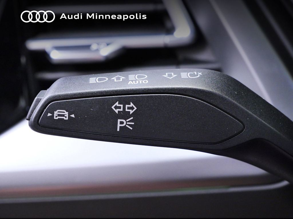 Thumbnail: 2023 Audi Q4 e-tron - 26