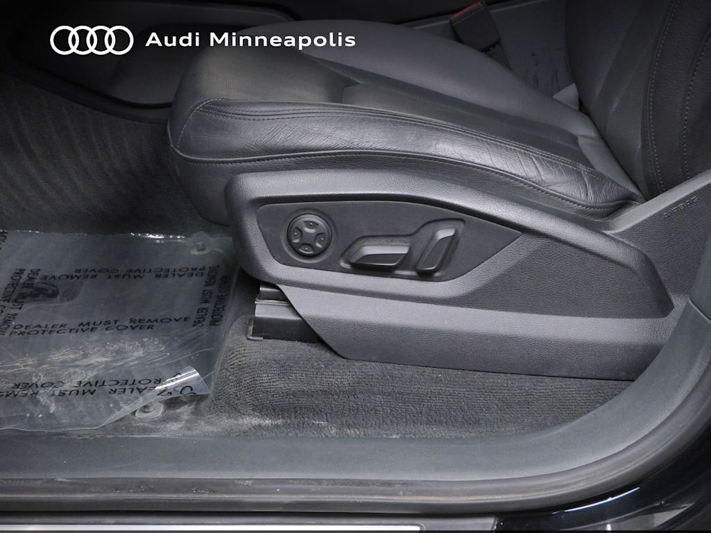 Thumbnail: 2017 Audi Q7 - 15