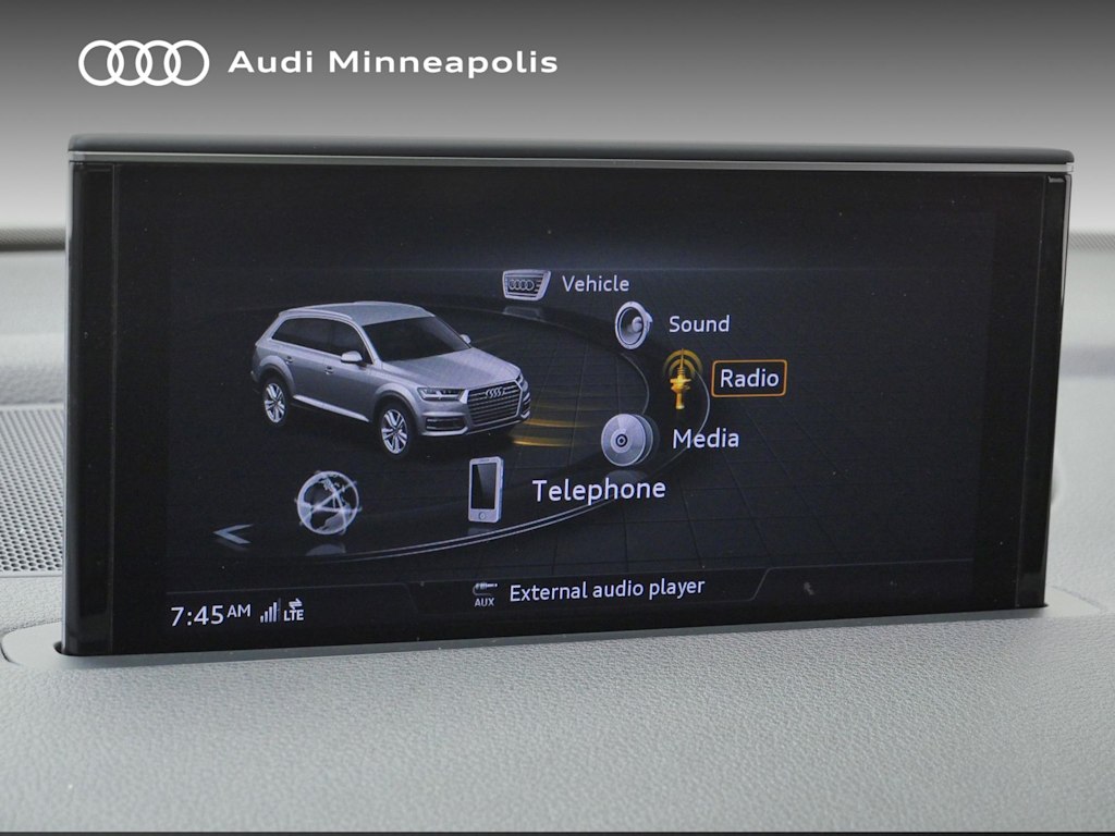 Thumbnail: 2017 Audi Q7 - 9
