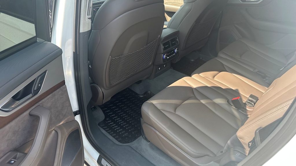 Thumbnail: 2019 Audi Q7 - 7