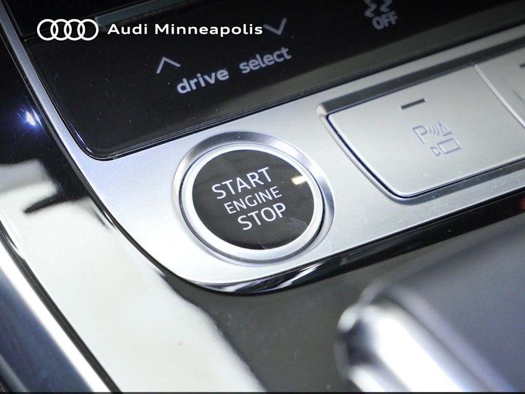 Thumbnail: 2023 Audi Q7 - 26