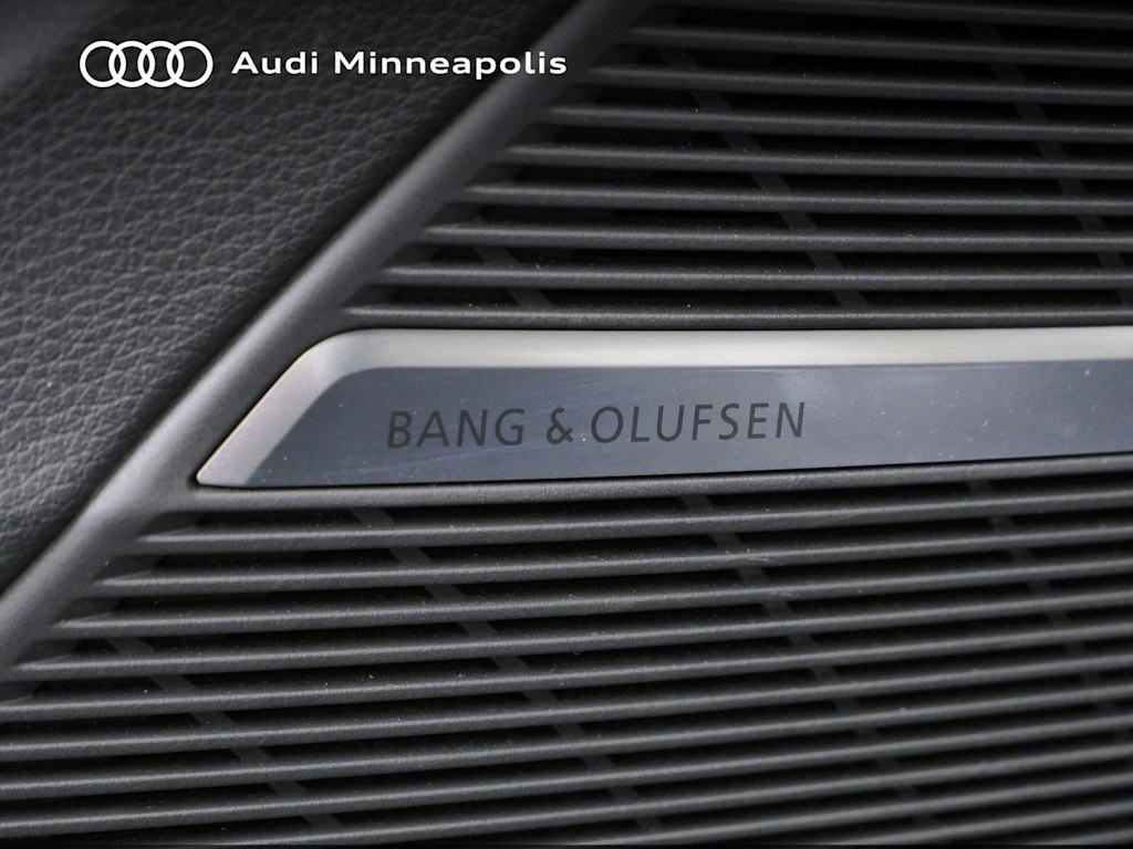 Thumbnail: 2023 Audi Q7 - 7