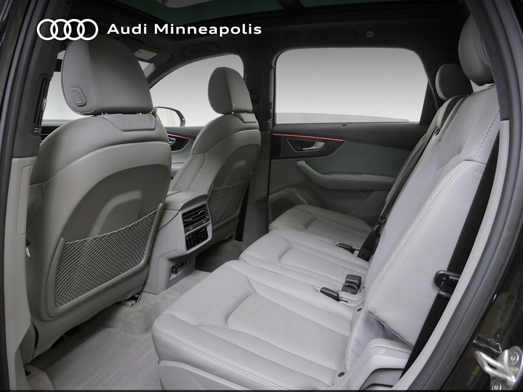 Thumbnail: 2023 Audi Q7 - 9