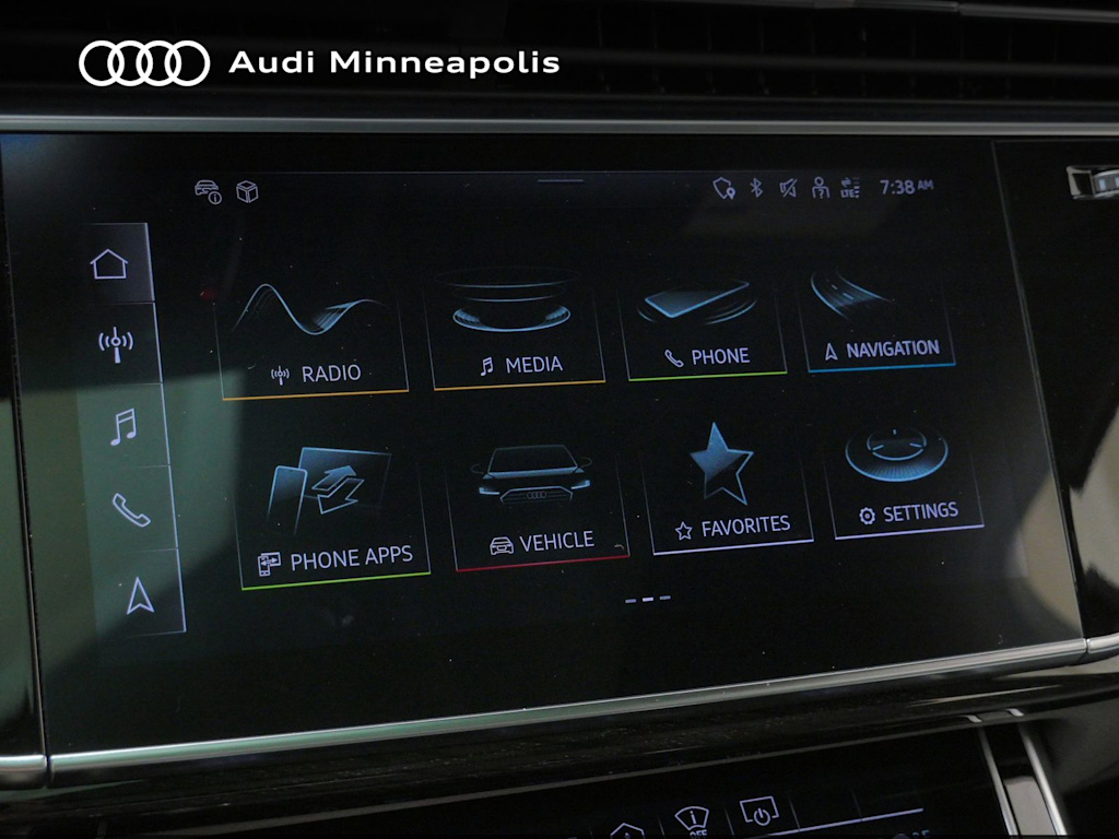 Thumbnail: 2023 Audi Q7 - 10