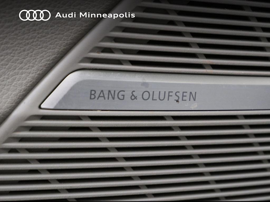 Thumbnail: 2023 Audi Q7 - 7