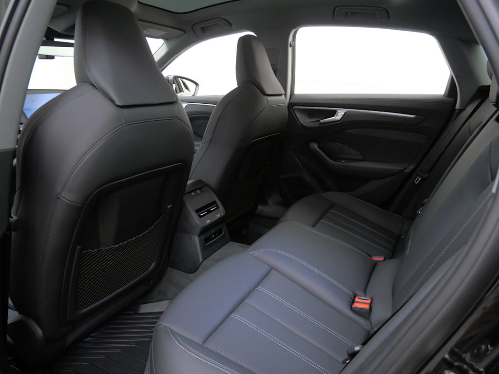 Thumbnail: 2026 Audi A6 - 7