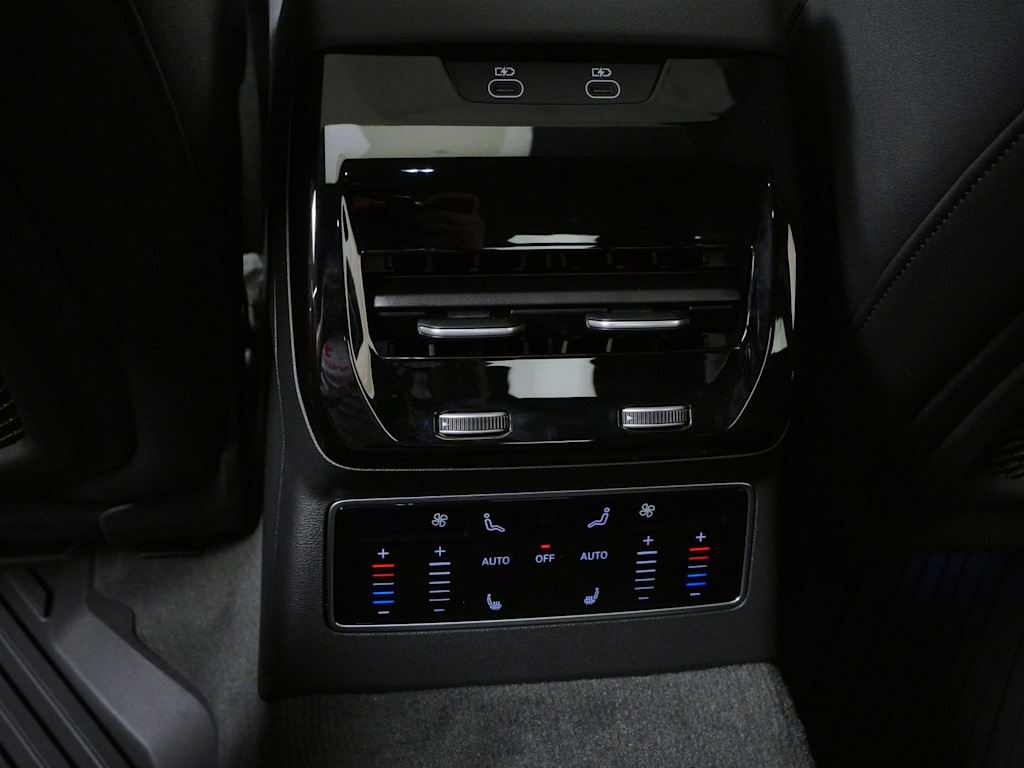 Thumbnail: 2026 Audi A6 - 15