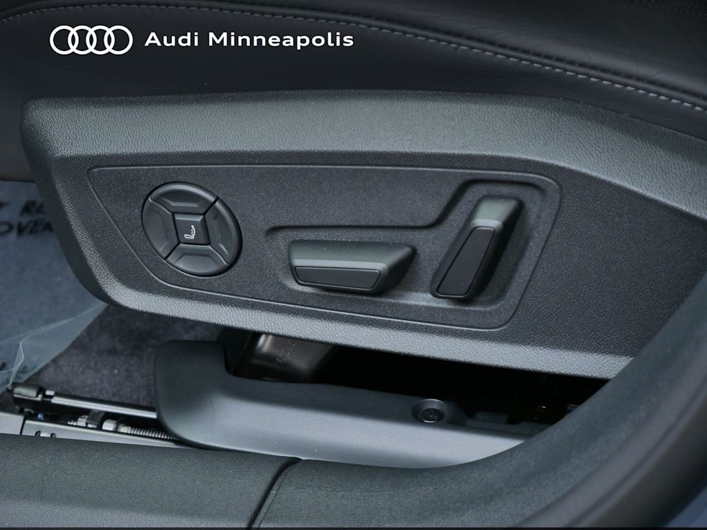 Thumbnail: 2025 Audi S5 - 16