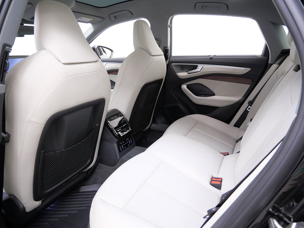 Thumbnail: 2026 Audi A6 - 7