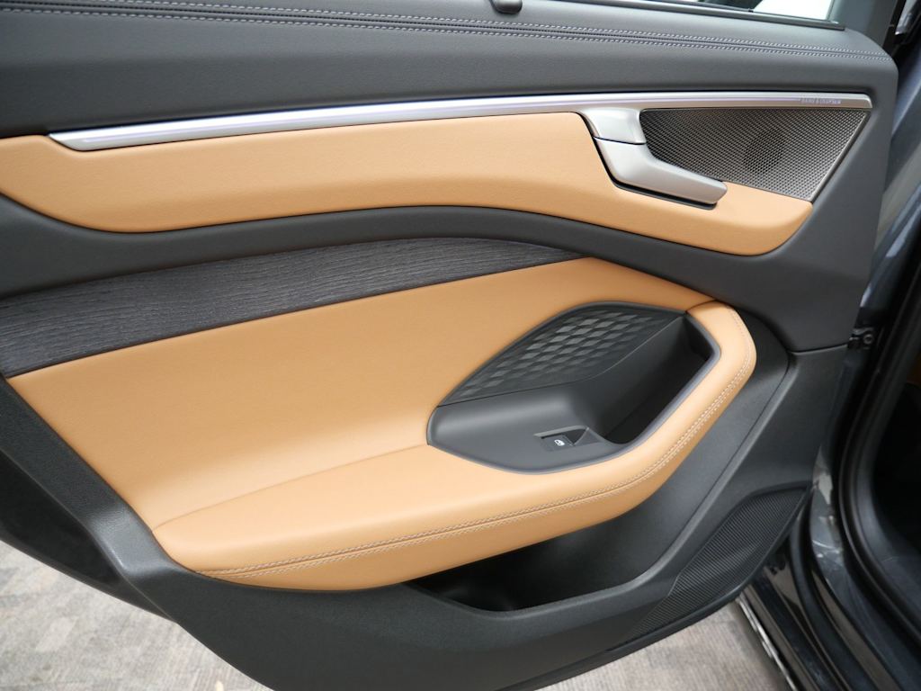 Thumbnail: 2026 Audi A6 - 14