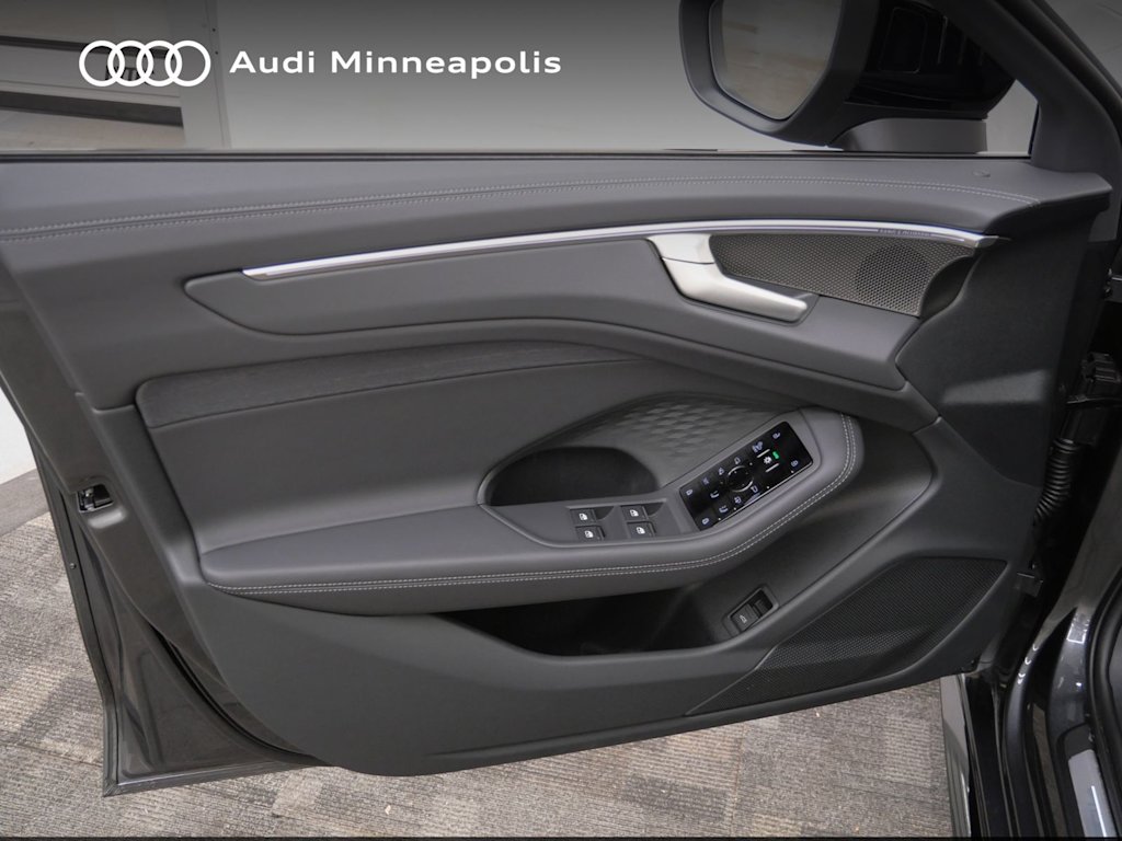 Thumbnail: 2026 Audi A6 - 16