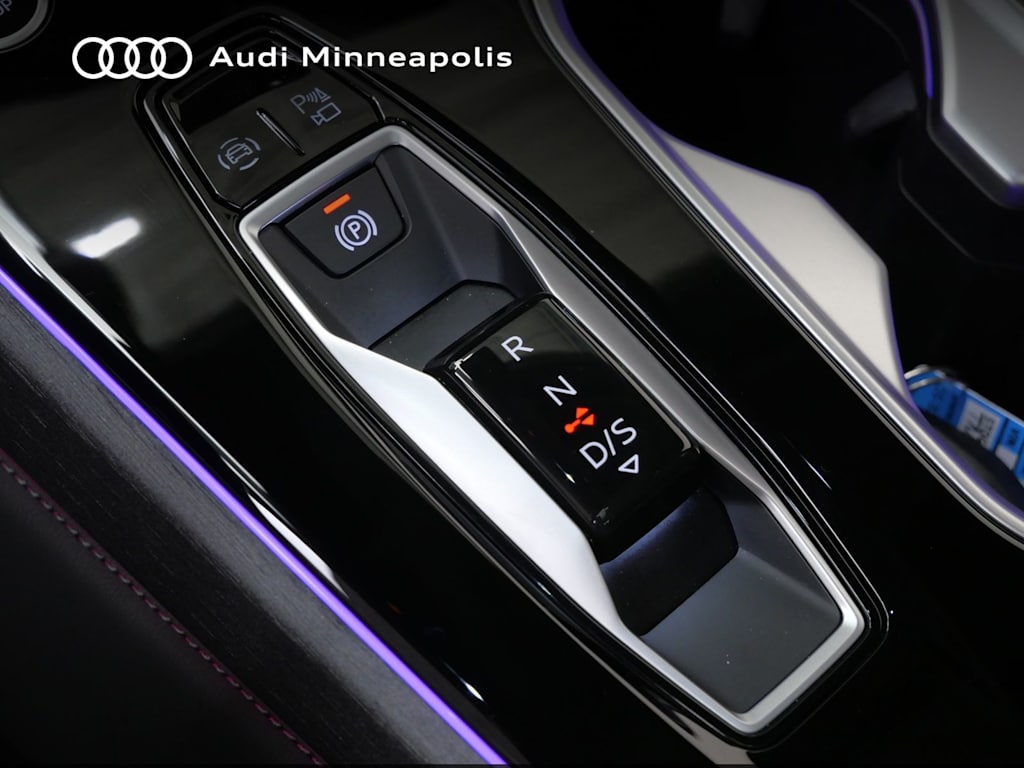 Thumbnail: 2026 Audi A6 - 10
