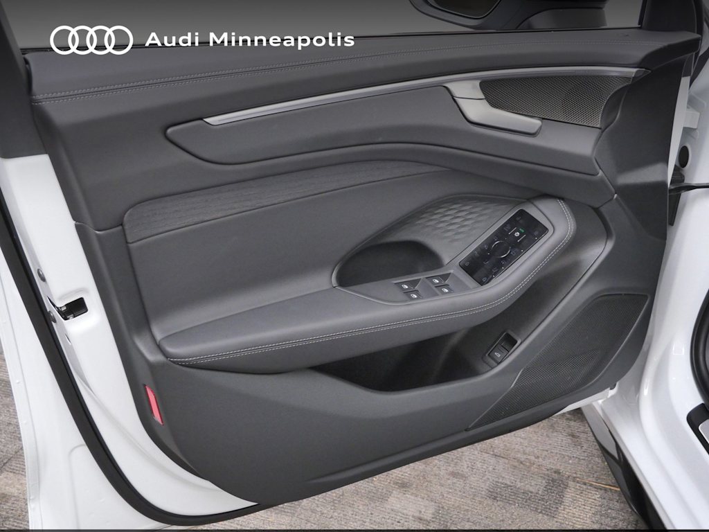 Thumbnail: 2026 Audi A6 - 16