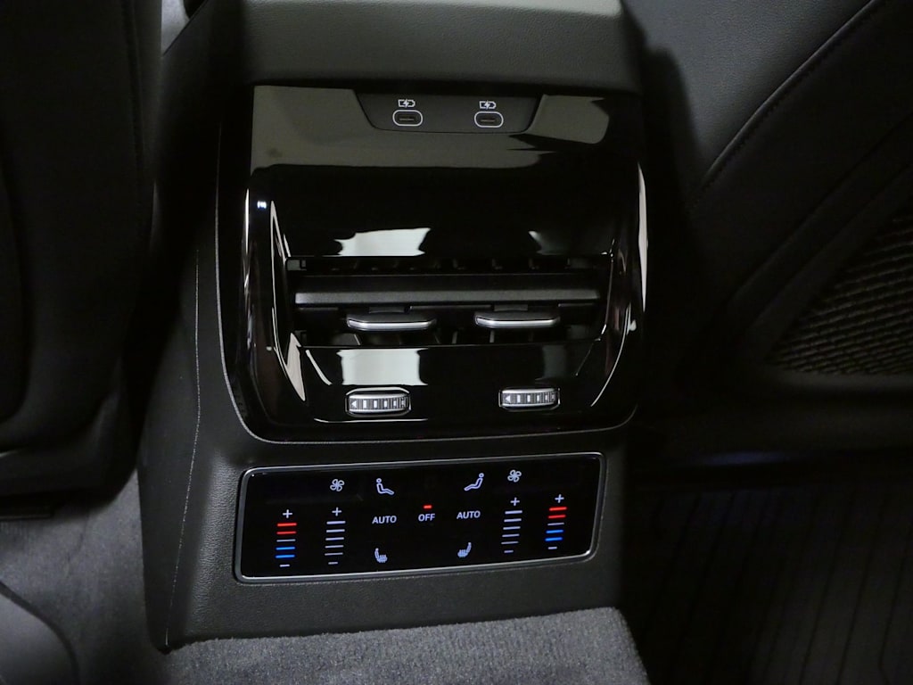 Thumbnail: 2026 Audi A6 - 15