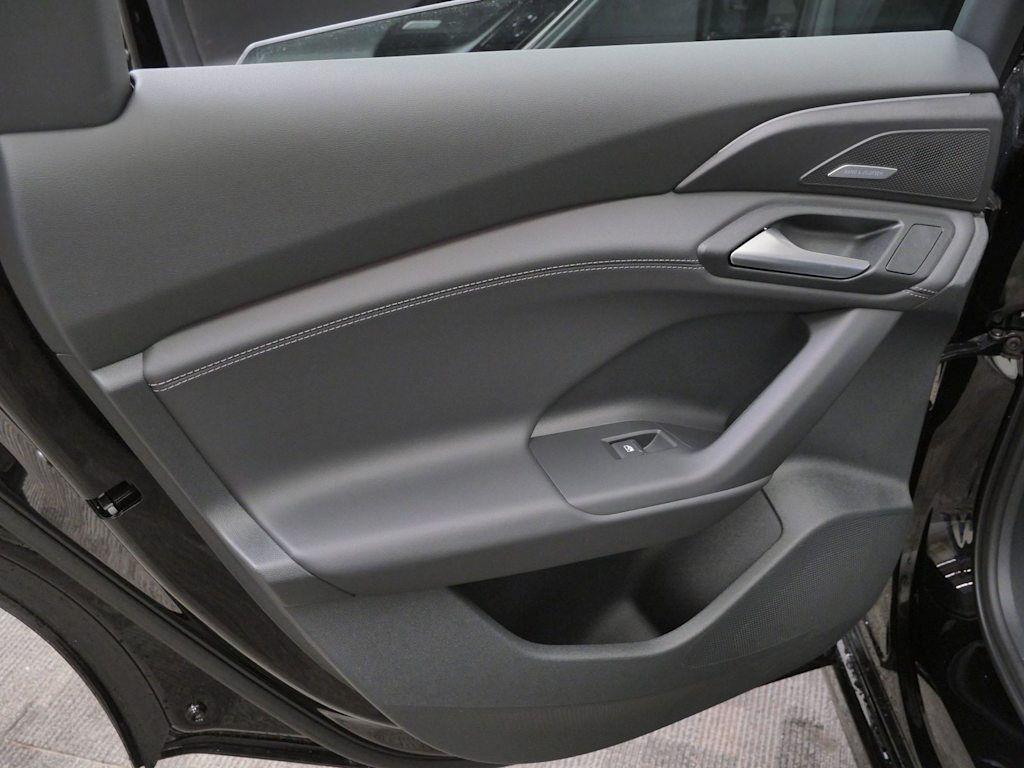 Thumbnail: 2027 Audi e-tron - 14