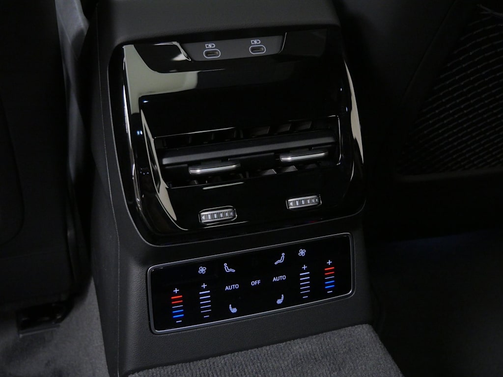 Thumbnail: 2026 Audi A6 - 15