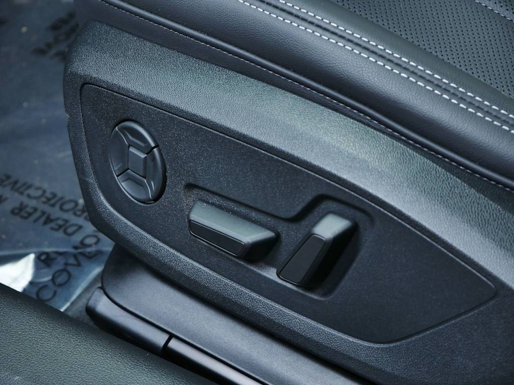 Thumbnail: 2026 Audi A6 - 15