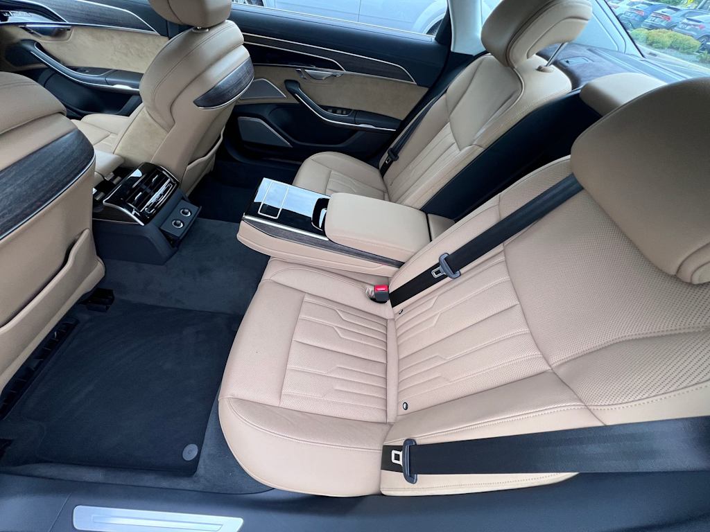 Thumbnail: 2019 Audi A8 - 7