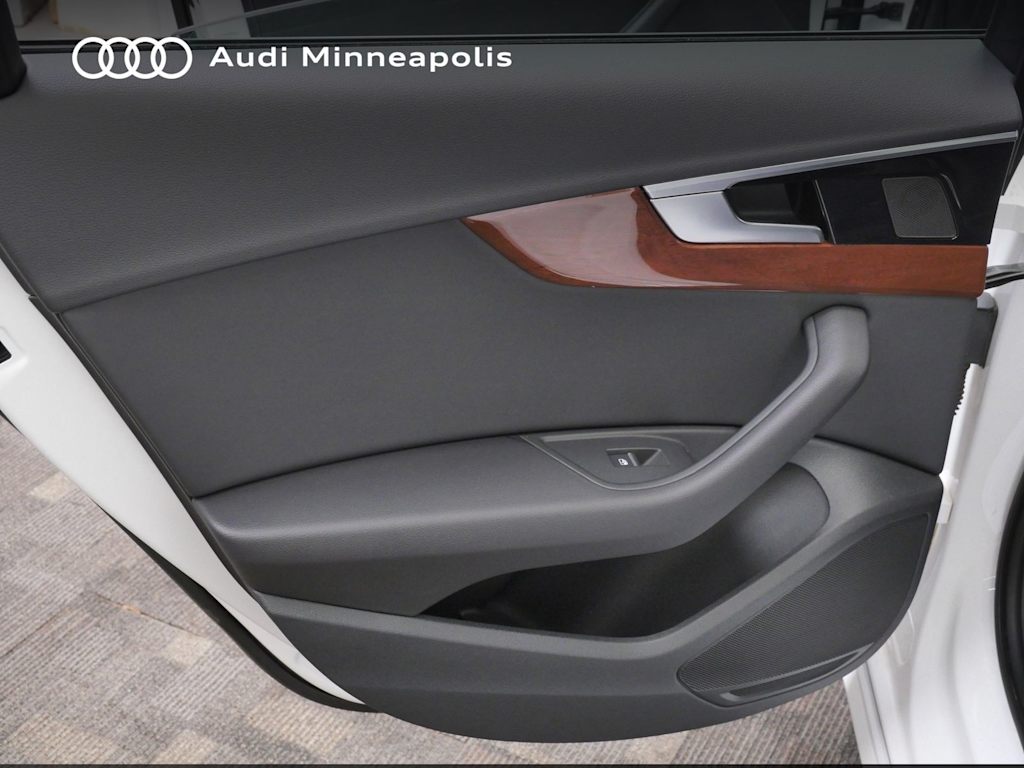 Thumbnail: 2023 Audi A4 - 18