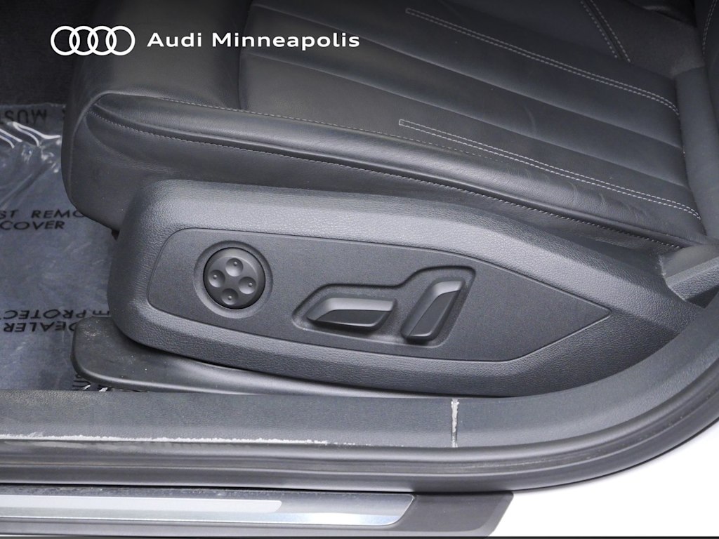 Thumbnail: 2023 Audi A4 - 17