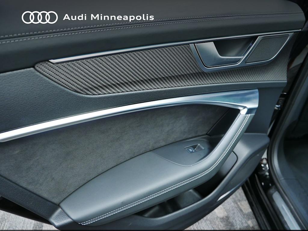 Thumbnail: 2022 Audi S6 - 19