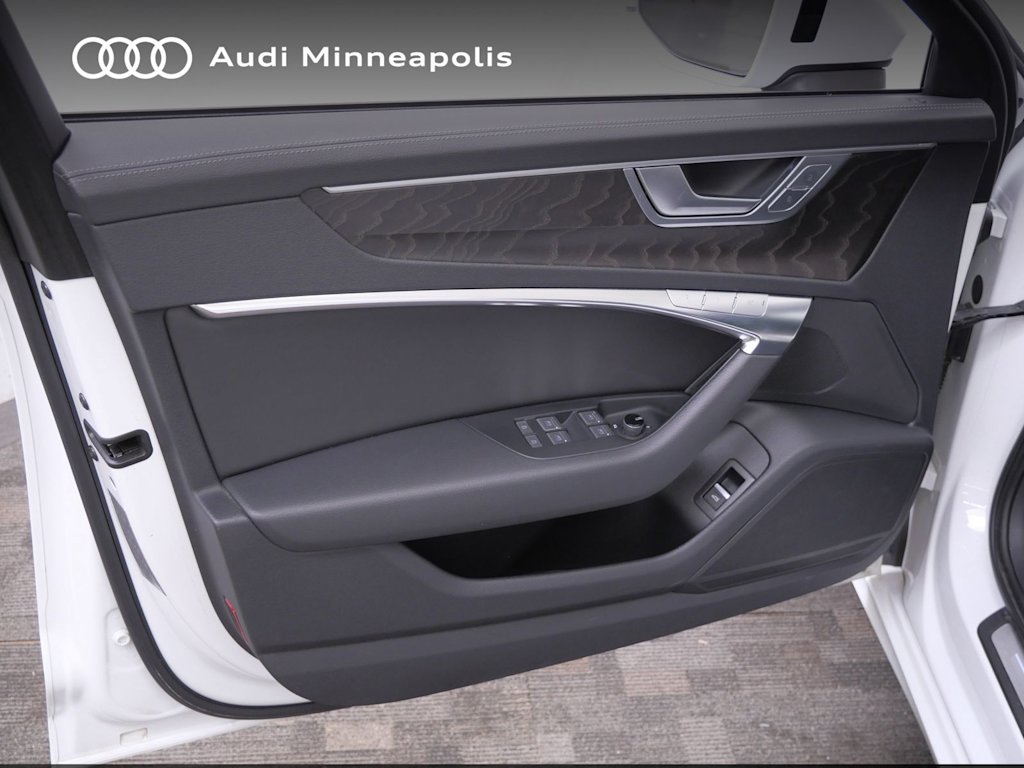 Thumbnail: 2023 Audi A6 - 14