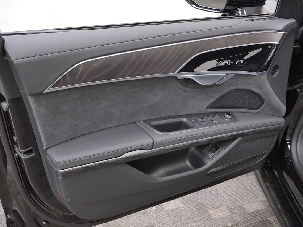 Thumbnail: 2026 Audi A8 - 12