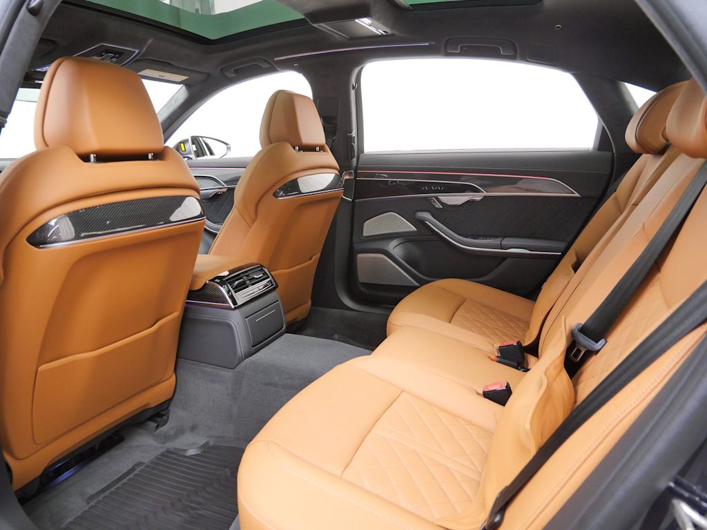Thumbnail: 2026 Audi S8 - 8