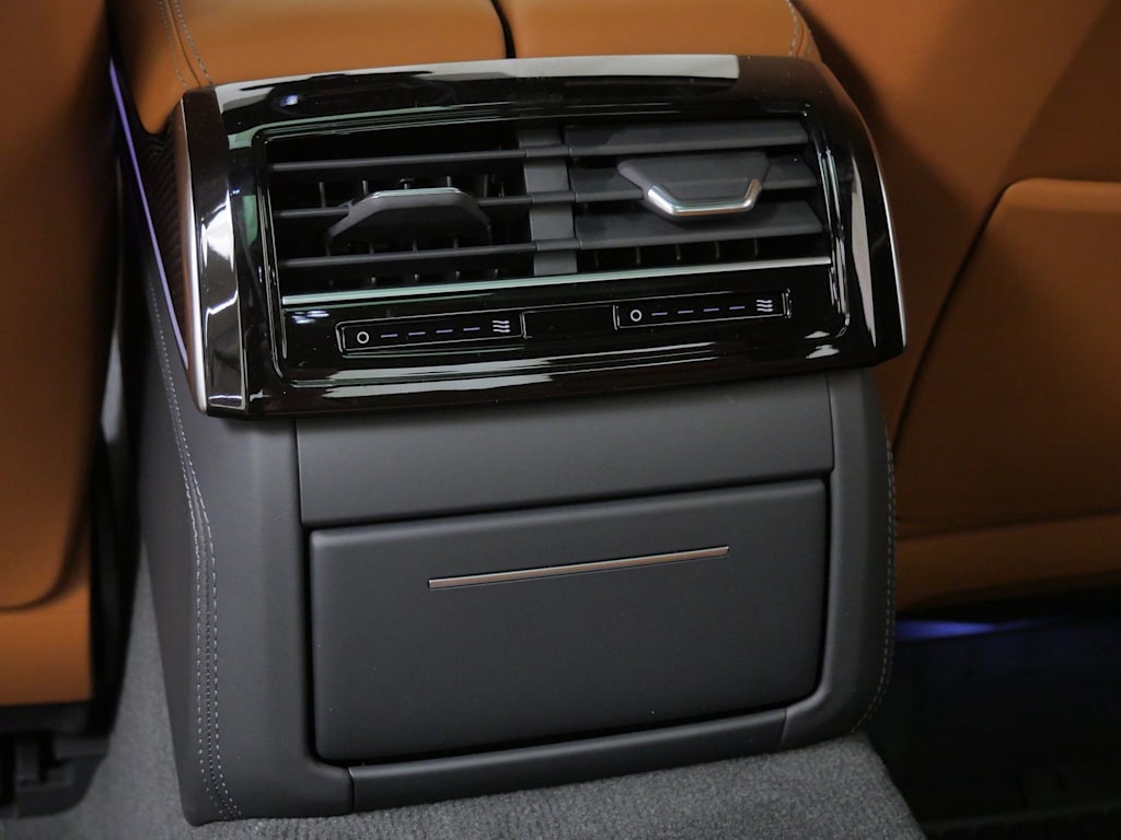 Thumbnail: 2026 Audi S8 - 15