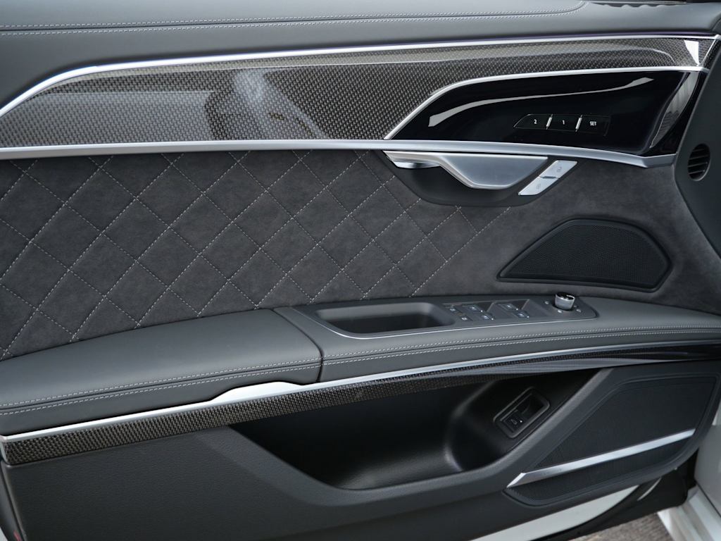 Thumbnail: 2026 Audi S8 - 13