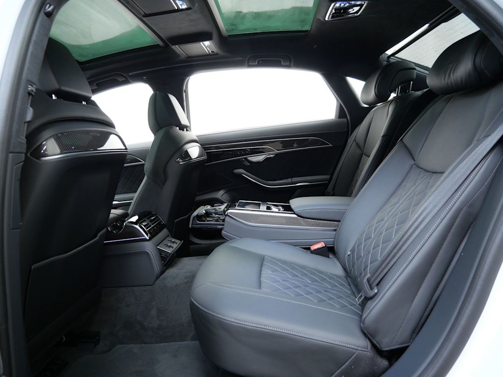 Thumbnail: 2026 Audi S8 - 8