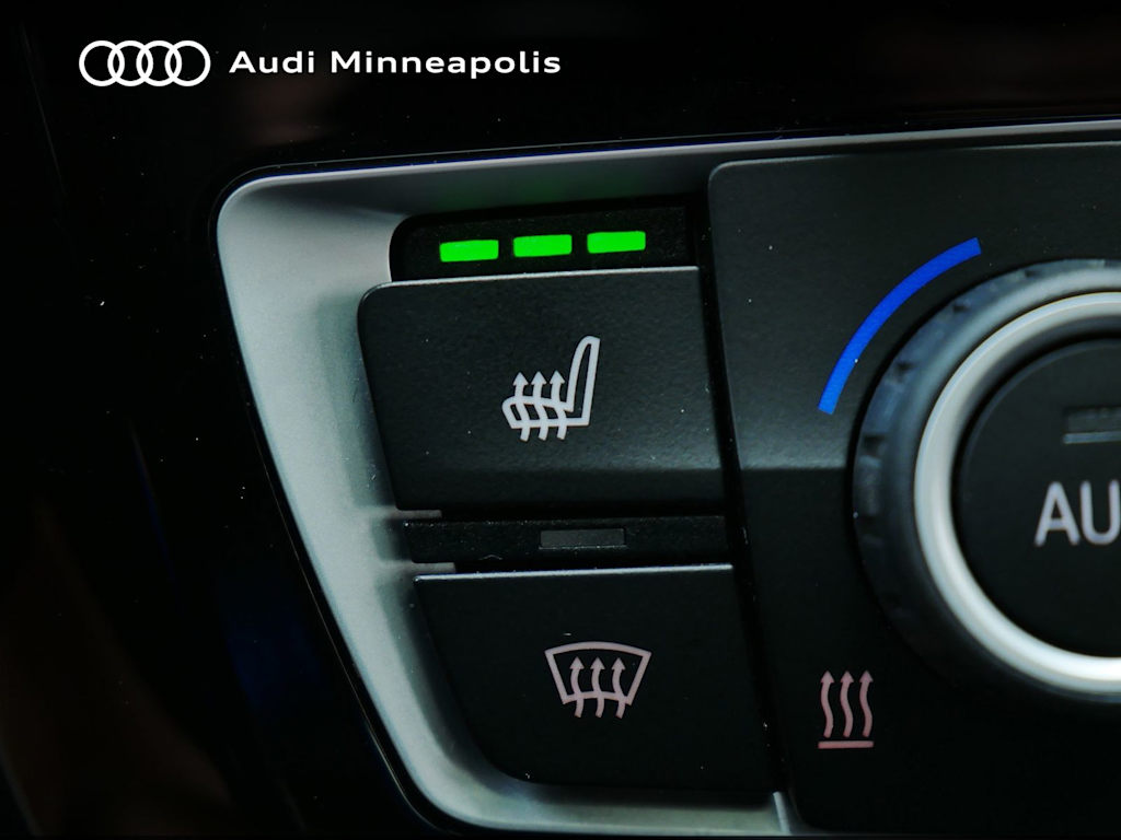 Thumbnail: 2016 BMW 3 Series - 31