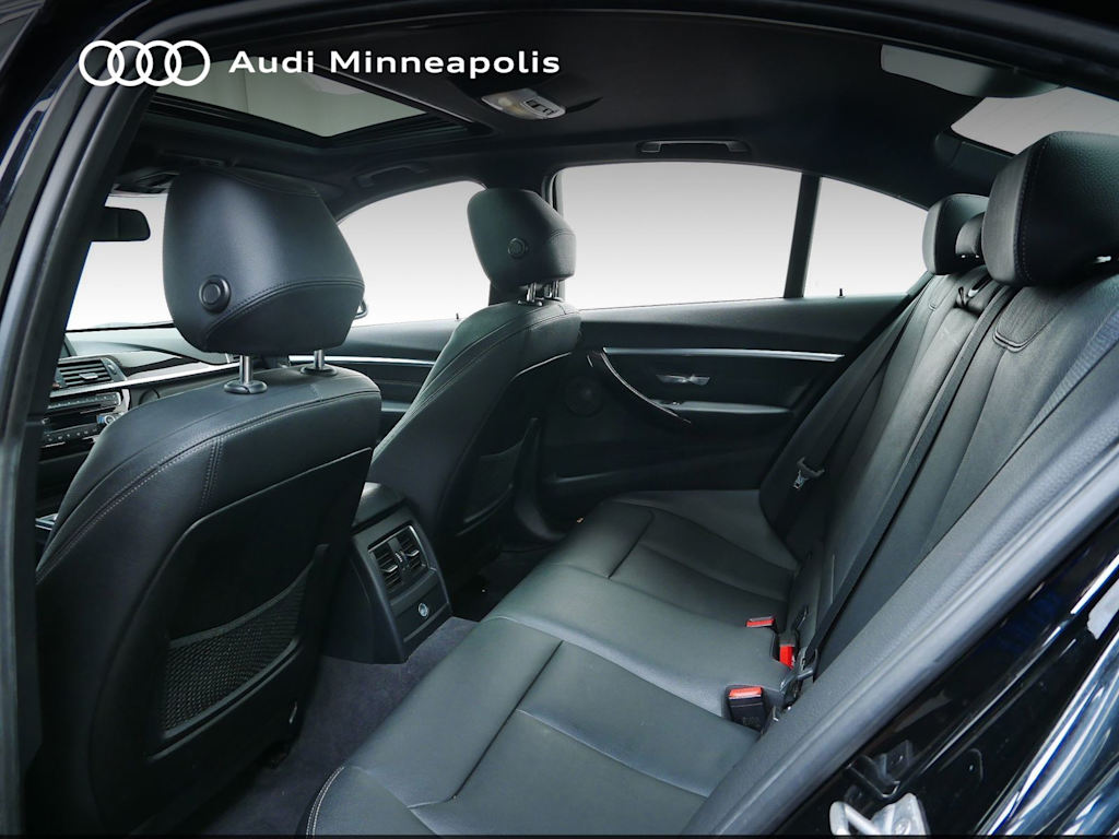 Thumbnail: 2016 BMW 3 Series - 8