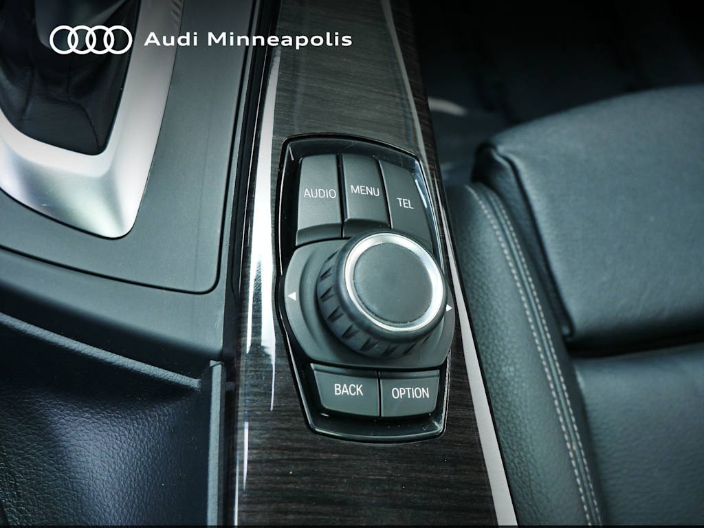 Thumbnail: 2016 BMW 3 Series - 26