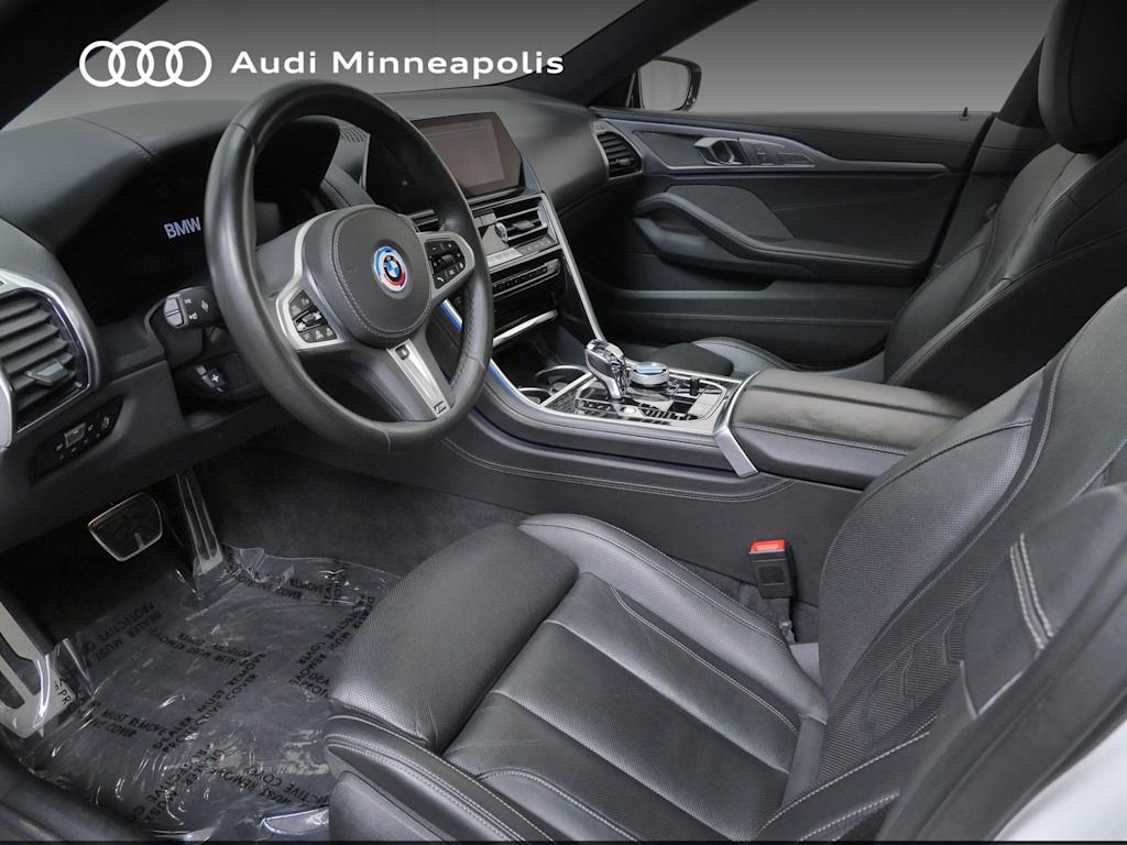 Thumbnail: 2020 BMW 8 Series - 8
