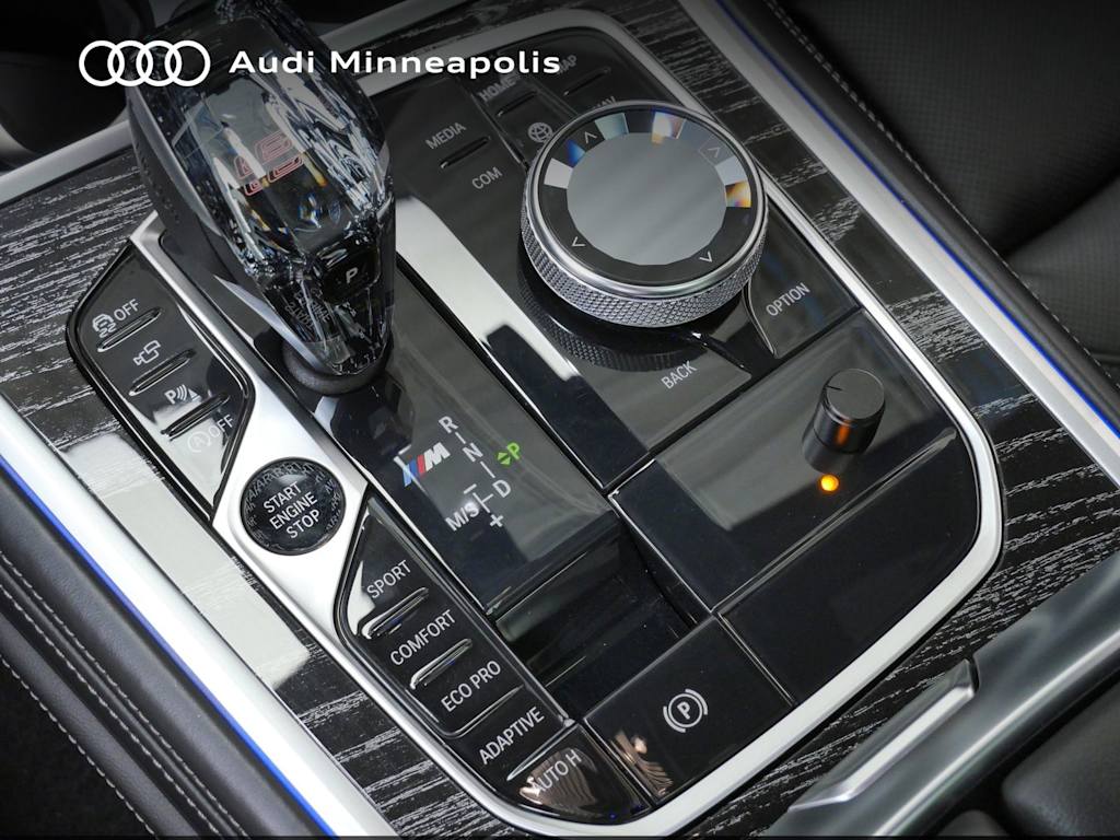 Thumbnail: 2020 BMW 8 Series - 26
